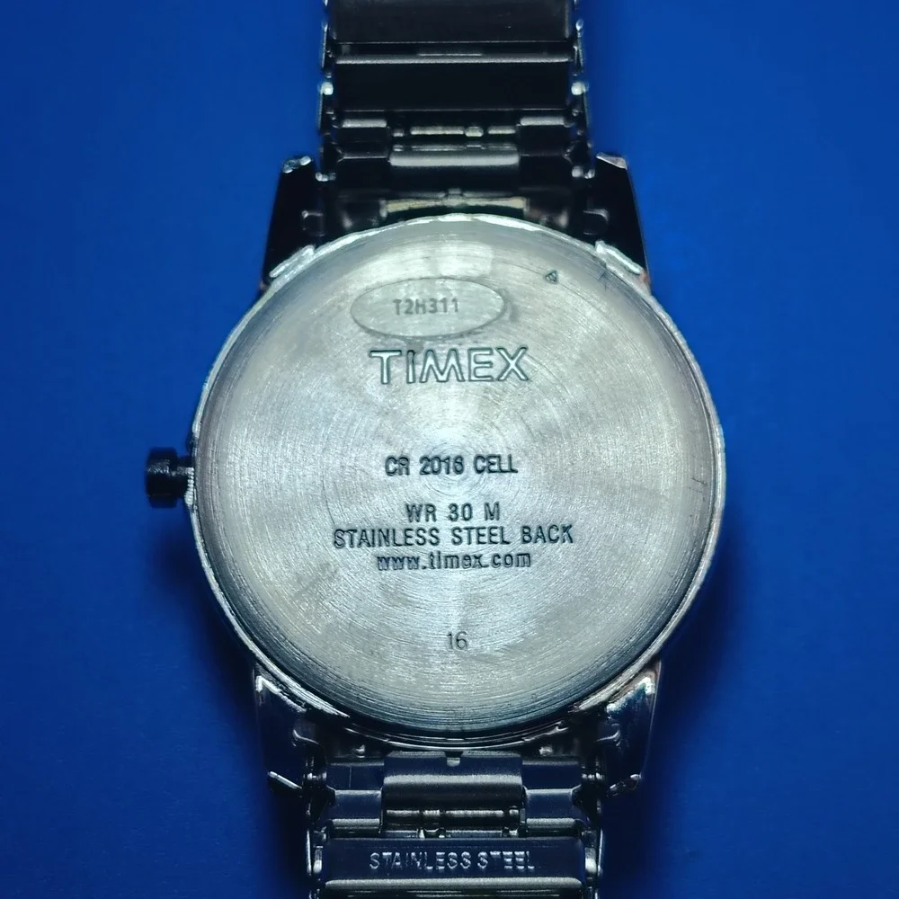 Vintage 2008 Timex Indiglo Easy Reader Date 35mm Two Tone Men's Quartz Watch‎